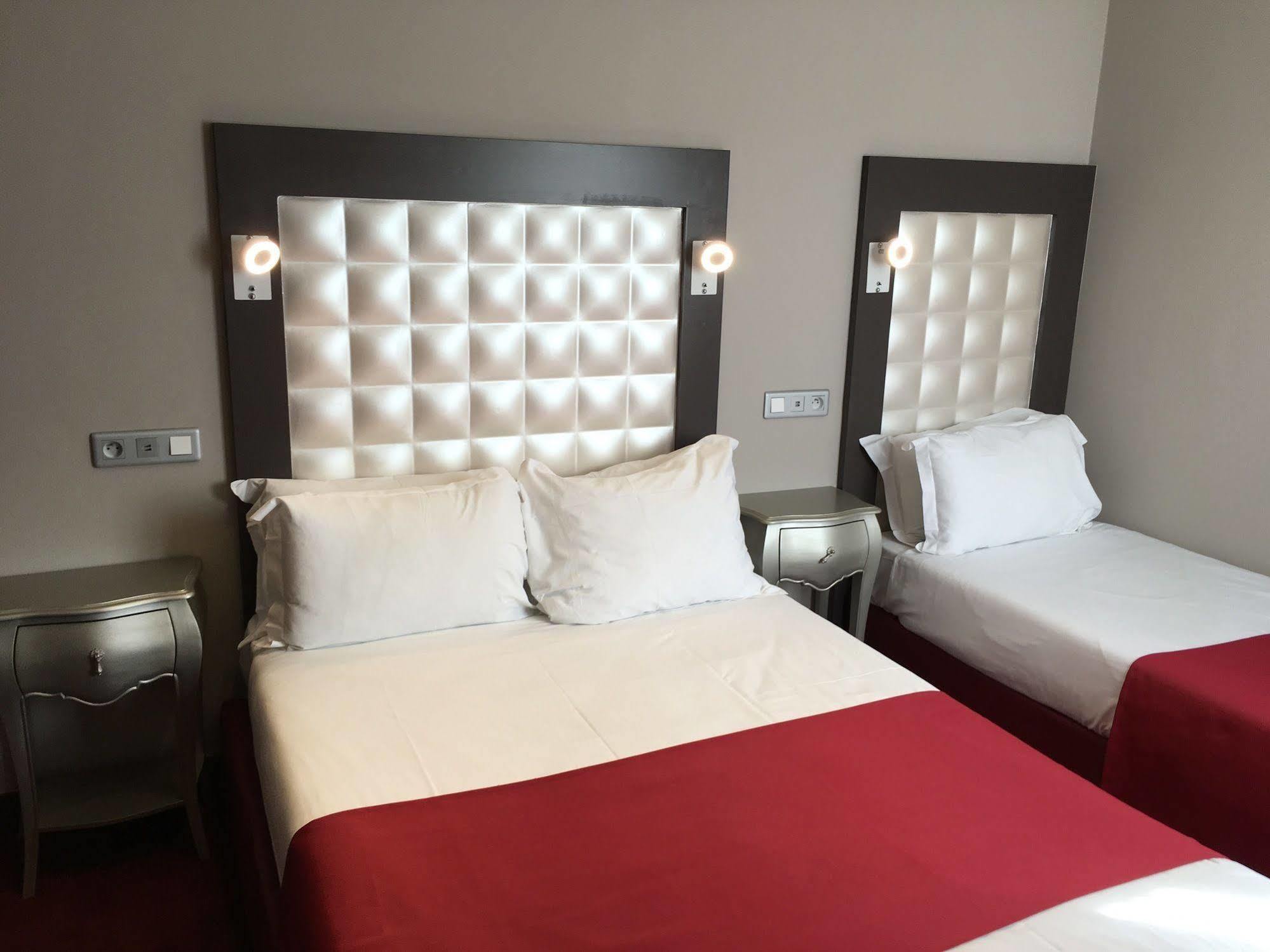 Grand Hotel Amelot ปารีส ภายนอก รูปภาพ